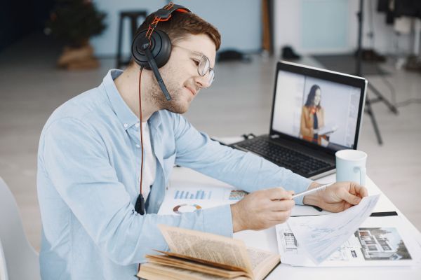 Top avantages des formations à distance personnalisées