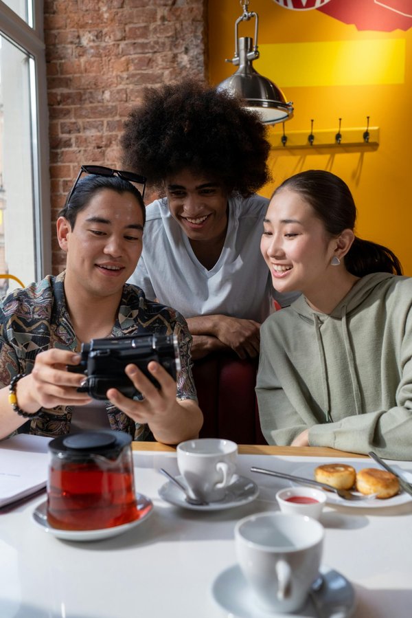 Pourquoi choisir une agence spécialisée en direction artistique vidéo